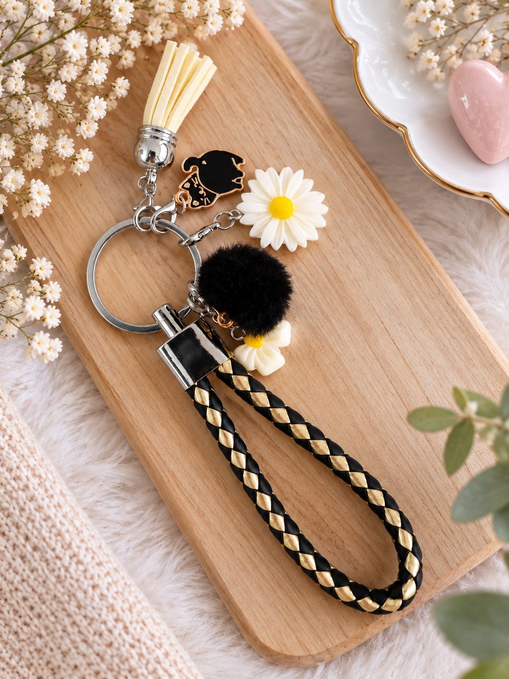 porte-clés beige et noir