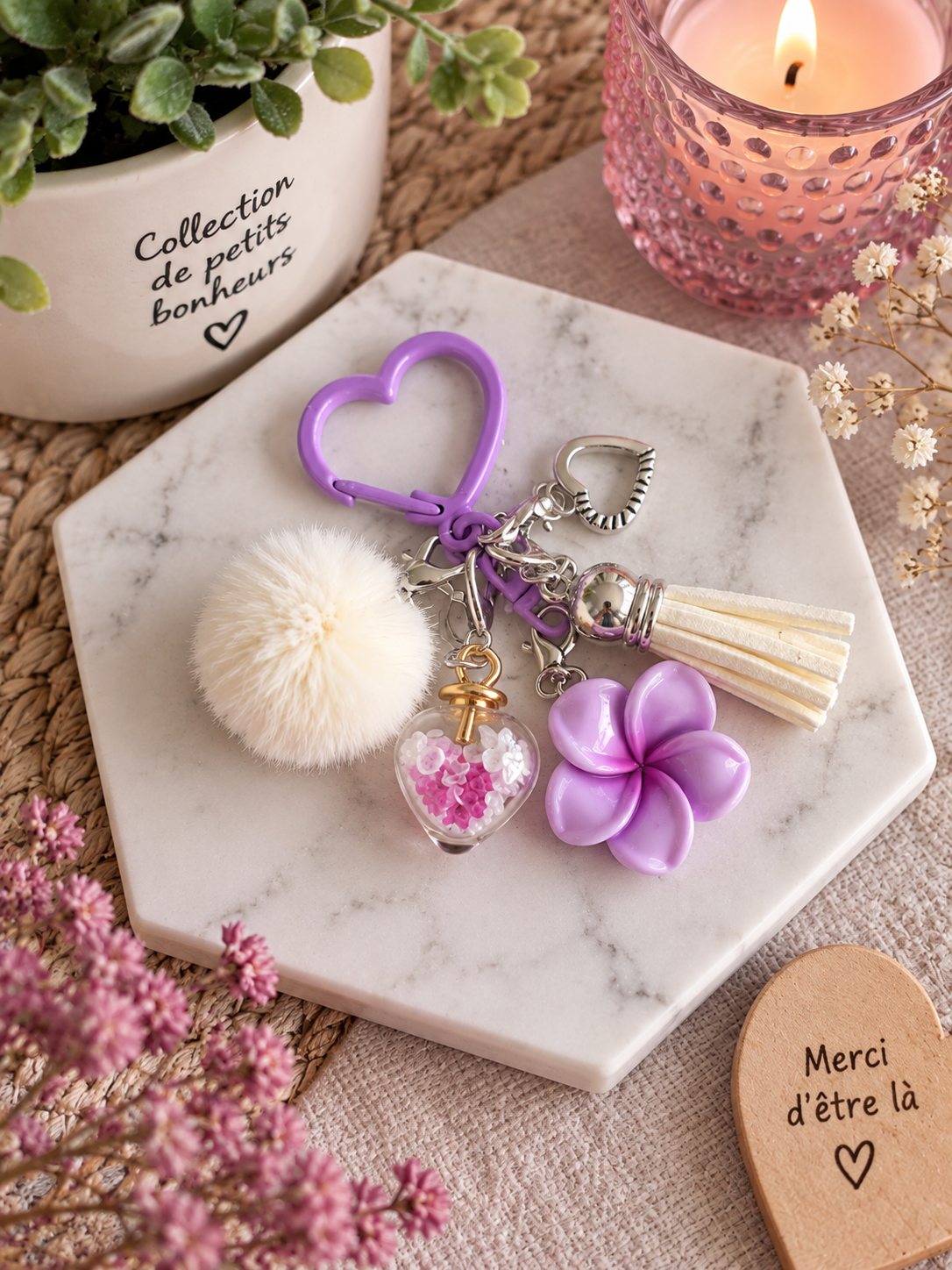 porte-clés violet et beige