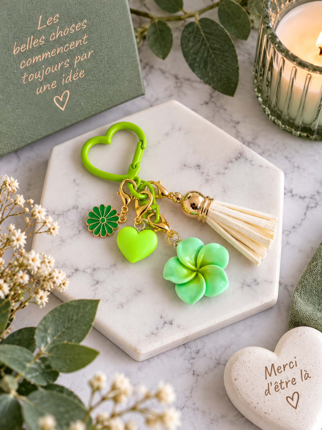 porte-clés vert et beige
