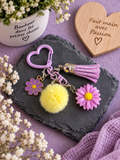 porte-clés violet et jaune